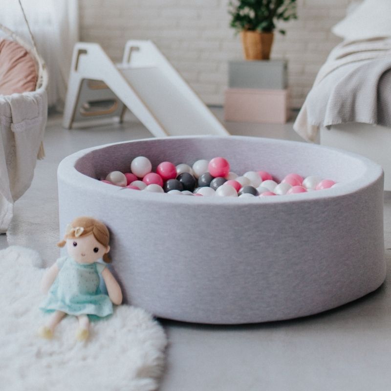 Ljusgrå bollhav BASIC, 90x30 med bollar (puderrosa, vit, pearl,grå) - Bild 2