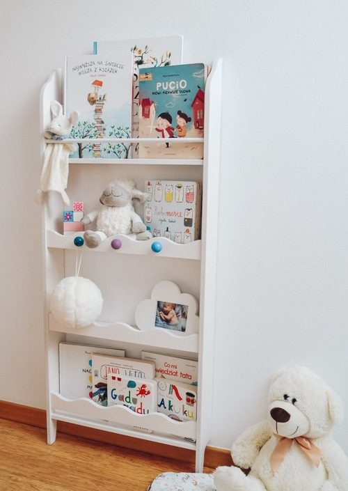 Bokhylla till banrummet , FRILL vit