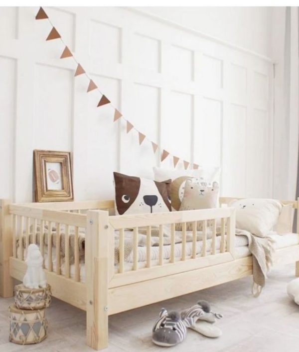 Barnsäng Alex med stödbräda (olika storlekar)