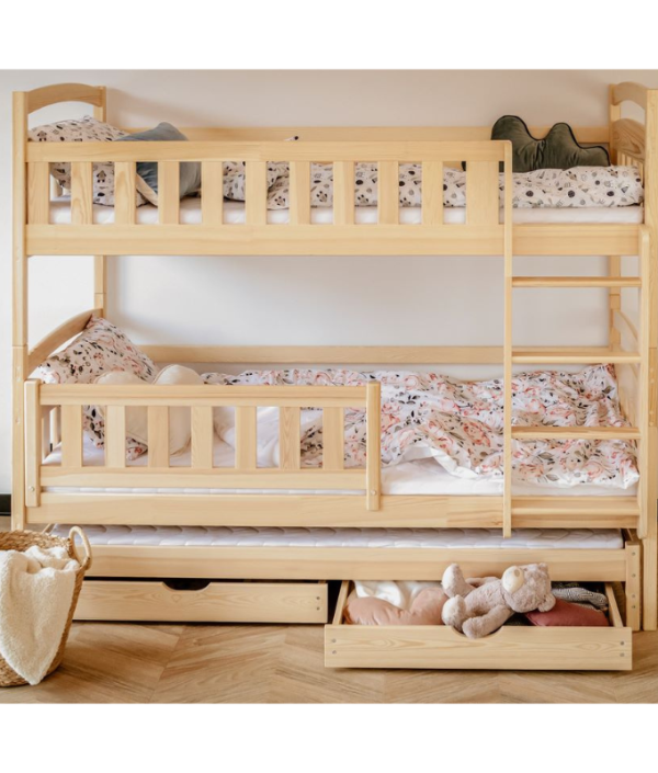 Våningssäng med tre sängar Betty