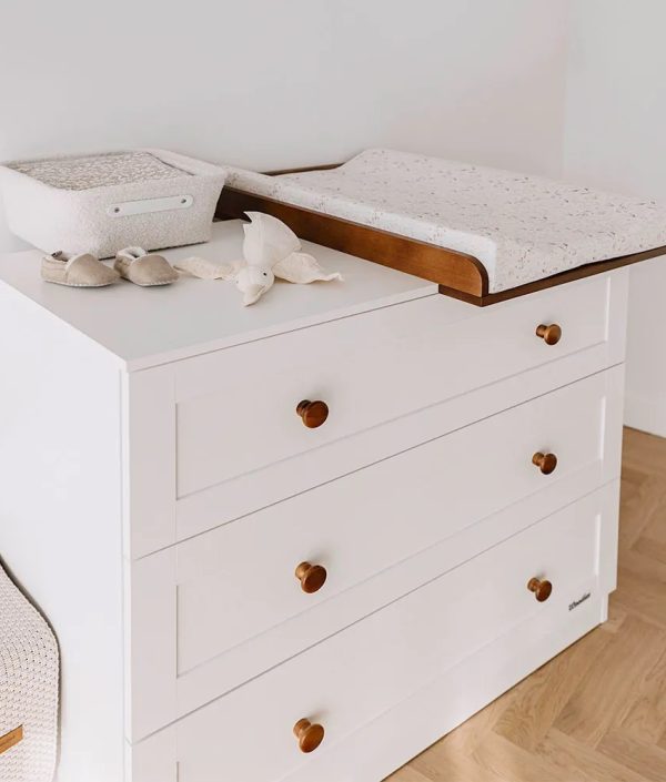 Klassisk byrå och skötbord, vintage